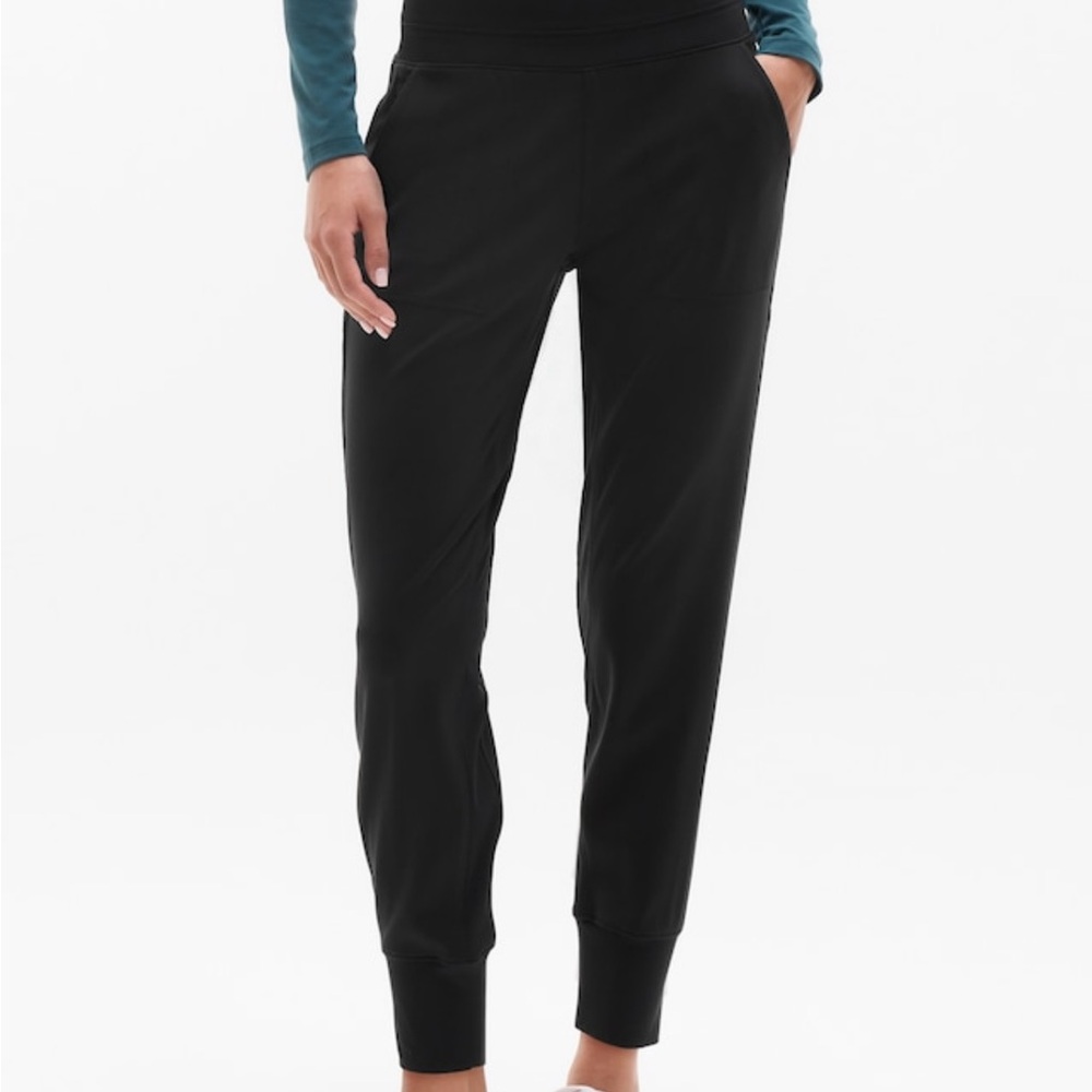 Athleta Venice Jogger - Black - LP